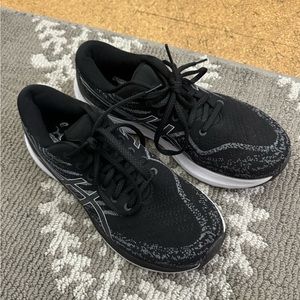 Asic Gel Kayano 29 women's size 8.5